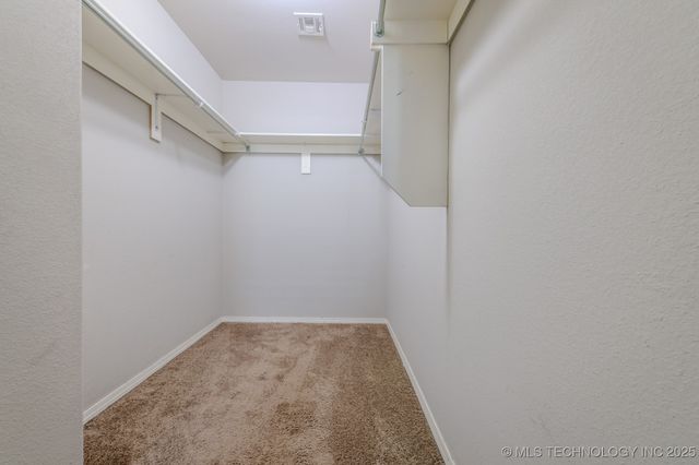 5811 E 146th Place S, Tulsa, OK 74008