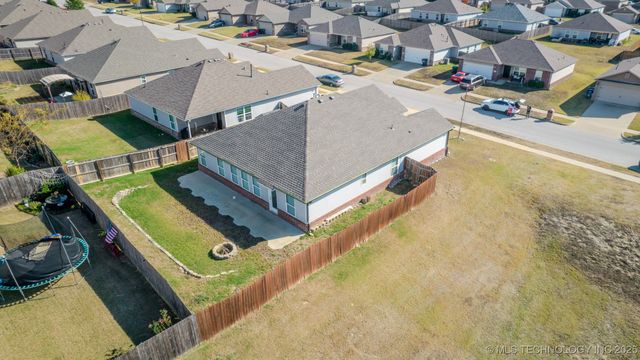 5811 E 146th Place S, Tulsa, OK 74008