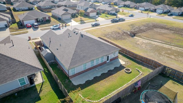 5811 E 146th Place S, Tulsa, OK 74008