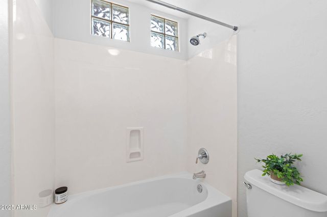 9545 E KENWOOD Circle, Mesa, AZ 85207