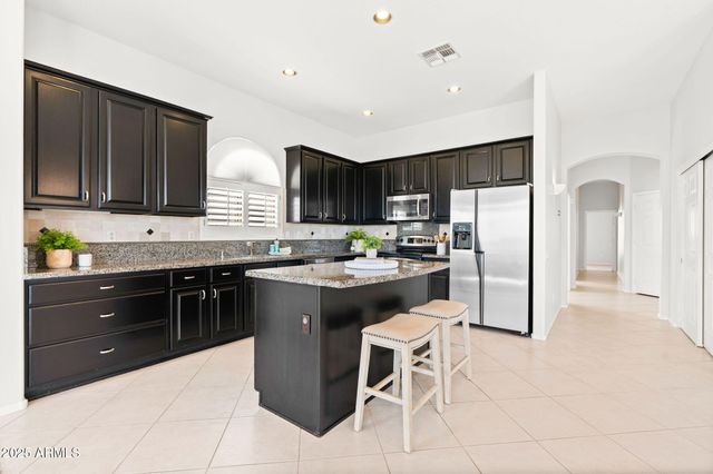 9545 E KENWOOD Circle, Mesa, AZ 85207