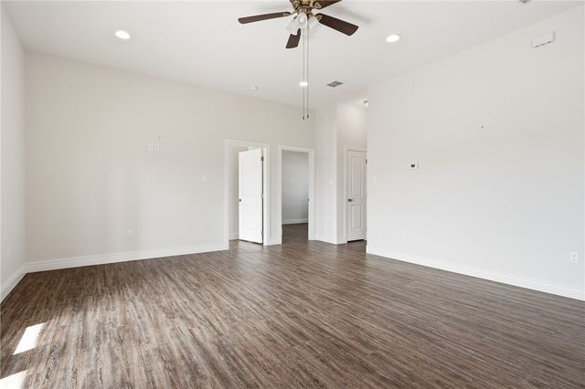 158 S Nautica, Rockport, TX 78382