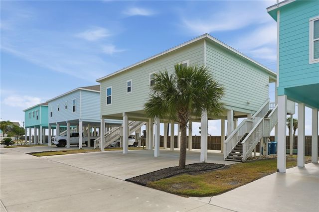 158 S Nautica, Rockport, TX 78382
