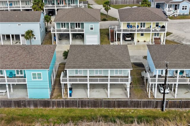 158 S Nautica, Rockport, TX 78382