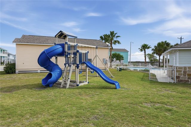 158 S Nautica, Rockport, TX 78382