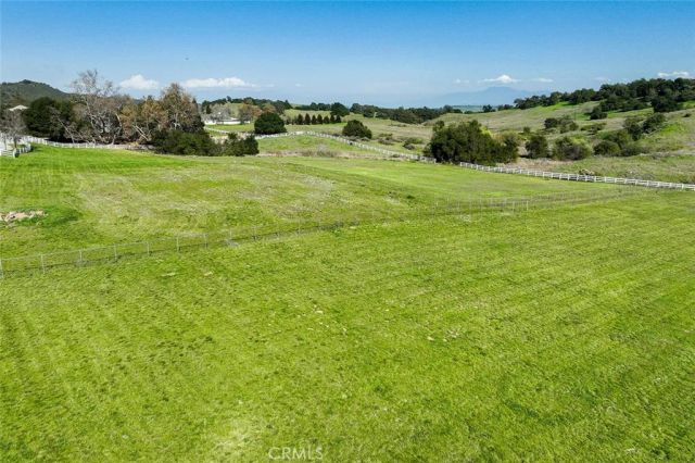 8 Oak Trail Ct, Murrieta, CA 92562