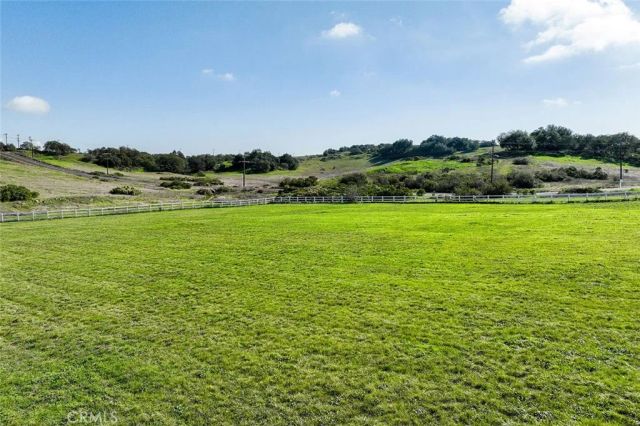 8 Oak Trail Ct, Murrieta, CA 92562