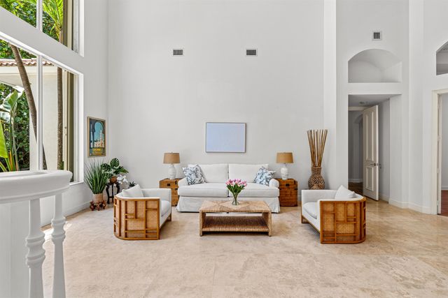 6830 Royal Orchid Circle, Delray Beach, FL 33446