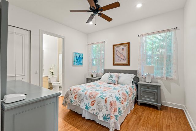 6830 Royal Orchid Circle, Delray Beach, FL 33446