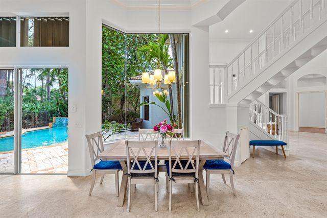 6830 Royal Orchid Circle, Delray Beach, FL 33446