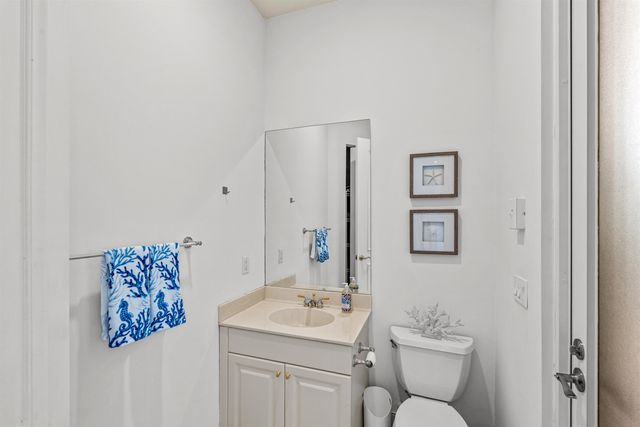 6830 Royal Orchid Circle, Delray Beach, FL 33446