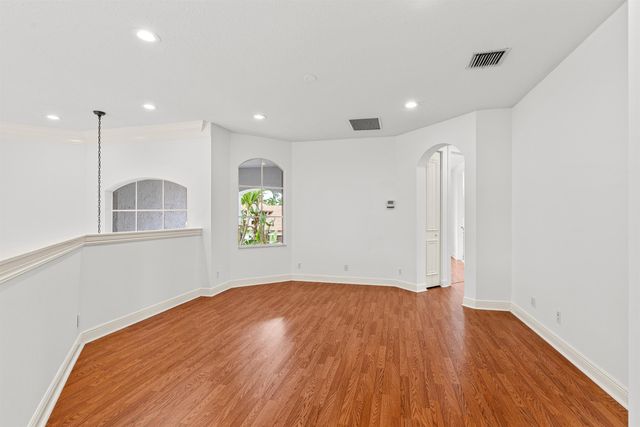 6830 Royal Orchid Circle, Delray Beach, FL 33446