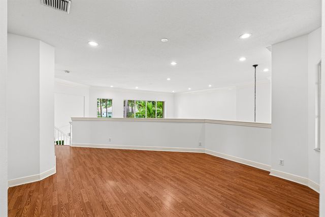 6830 Royal Orchid Circle, Delray Beach, FL 33446