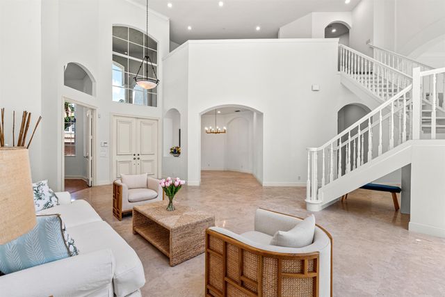 6830 Royal Orchid Circle, Delray Beach, FL 33446