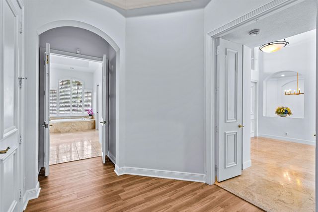 6830 Royal Orchid Circle, Delray Beach, FL 33446