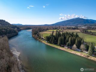 8789 Cedar Court, Sedro Woolley, WA 98284