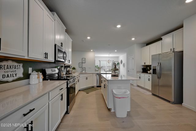 9728 GAYNOR Circle, Jacksonville, FL 32219