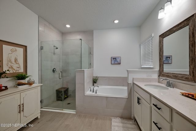 9728 GAYNOR Circle, Jacksonville, FL 32219