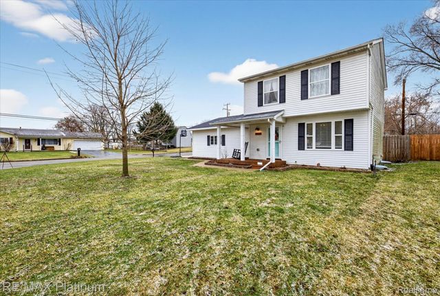 9825 Burson Drive, Brighton Township, MI 48116