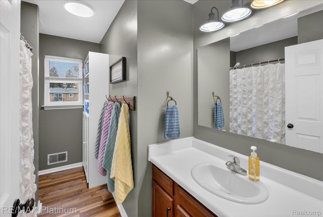 9825 Burson Drive, Brighton Township, MI 48116