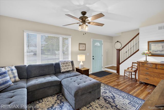 9825 Burson Drive, Brighton Township, MI 48116