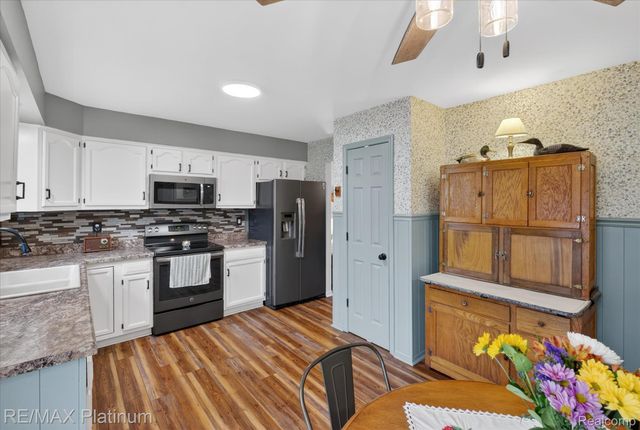 9825 Burson Drive, Brighton Township, MI 48116