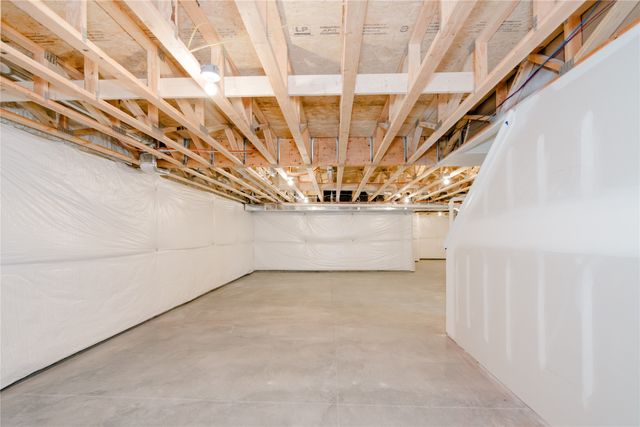 3240 Brook Landing Court, Des Moines, IA 50317