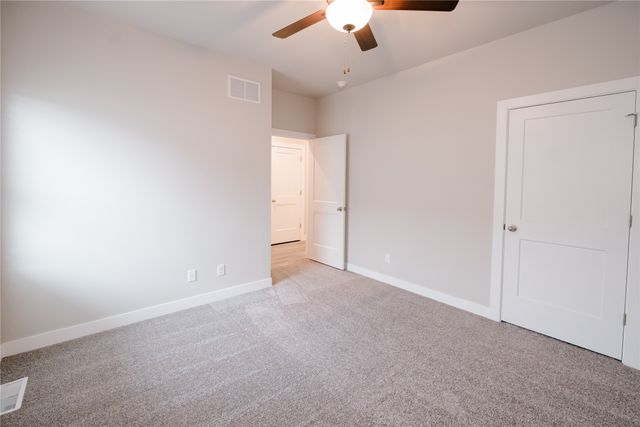 3240 Brook Landing Court, Des Moines, IA 50317