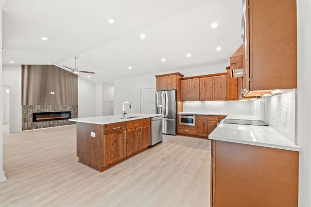 315 Dunbarton Ln., Conway, SC 29526