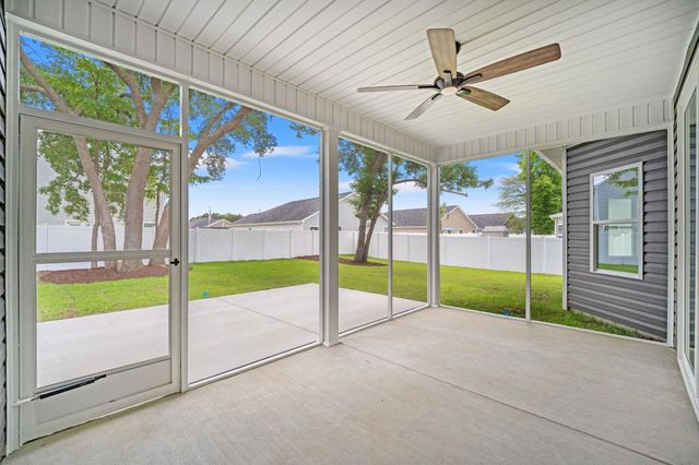315 Dunbarton Ln., Conway, SC 29526