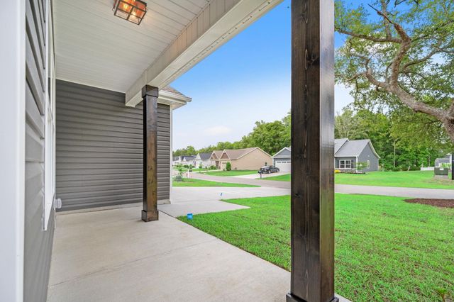 315 Dunbarton Ln., Conway, SC 29526