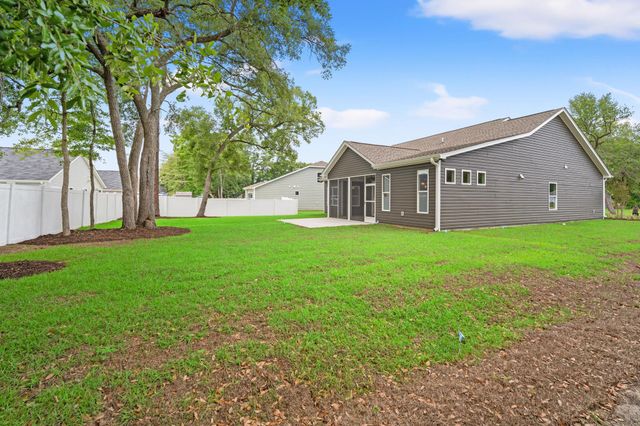 315 Dunbarton Ln., Conway, SC 29526