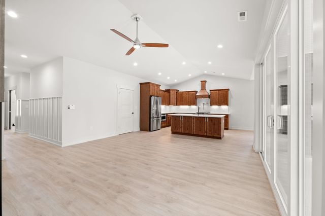 315 Dunbarton Ln., Conway, SC 29526