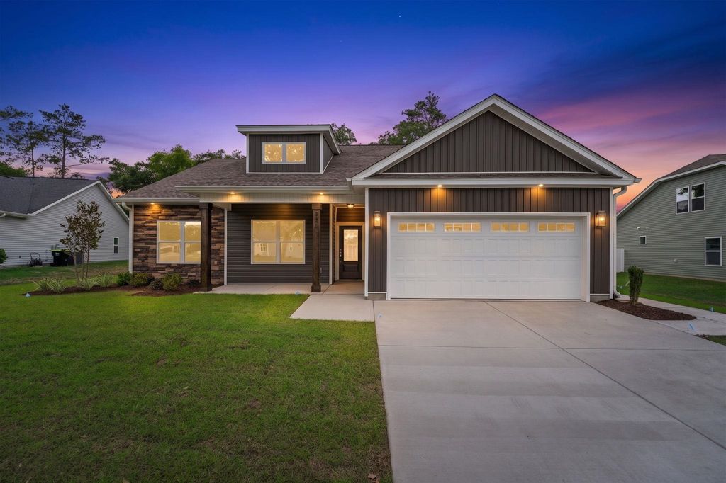 315 Dunbarton Ln., Conway, SC 29526