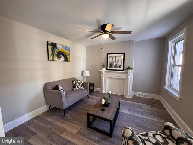 802 E 22ND ST, Wilmington, DE 19802