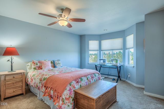 60900 Jennings Road, Bend, OR 97702