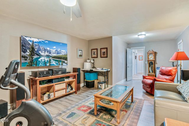 60900 Jennings Road, Bend, OR 97702