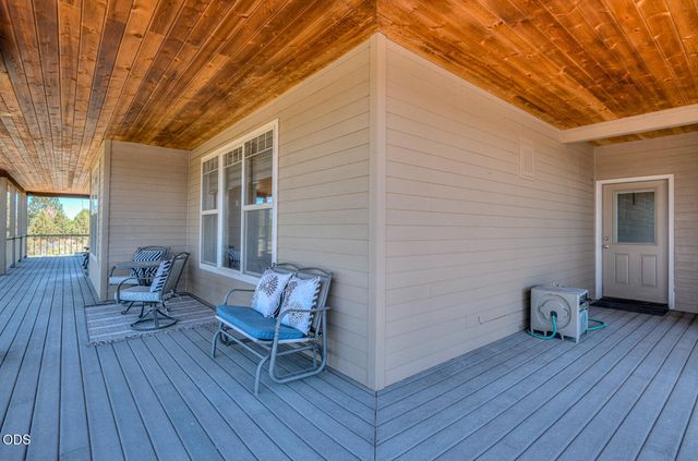 60900 Jennings Road, Bend, OR 97702