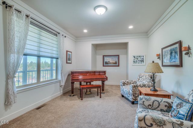 60900 Jennings Road, Bend, OR 97702