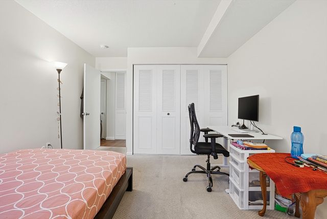 8 Shrewsbury Green Dr G, Shrewsbury, MA 01545