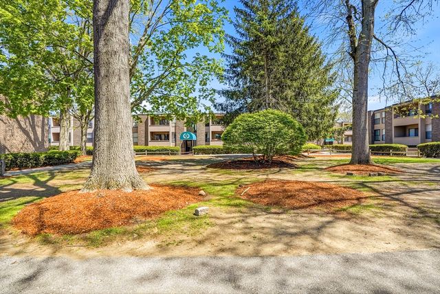 8 Shrewsbury Green Dr G, Shrewsbury, MA 01545