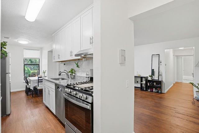 8 Shrewsbury Green Dr G, Shrewsbury, MA 01545