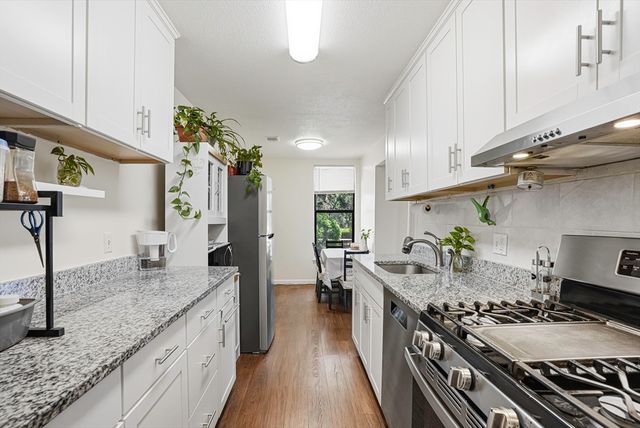8 Shrewsbury Green Dr G, Shrewsbury, MA 01545