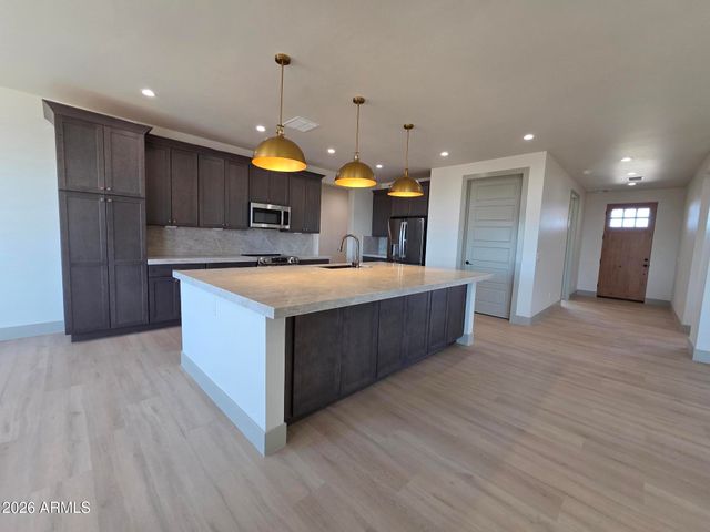 3820 N PALM Circle, Eloy, AZ 85131