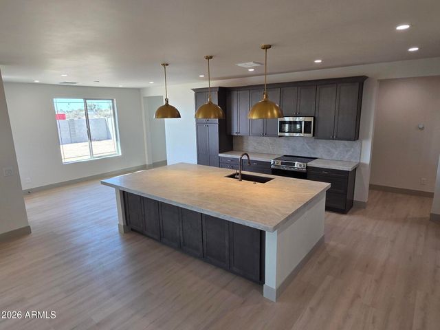 3820 N PALM Circle, Eloy, AZ 85131