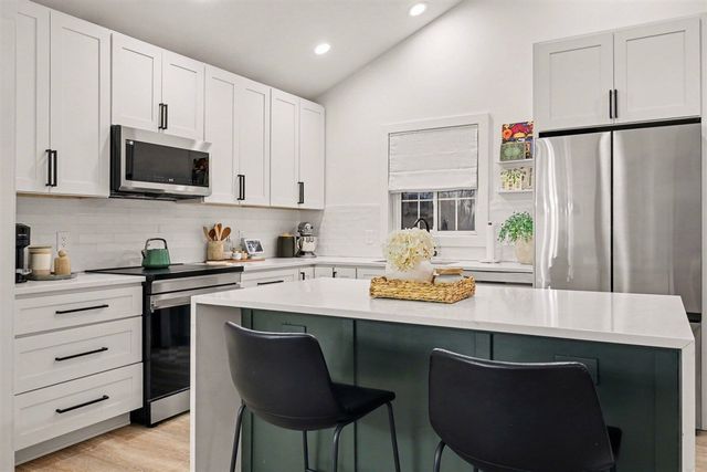 770 Brownwood Avenue, Grand Rapids, MI 49504