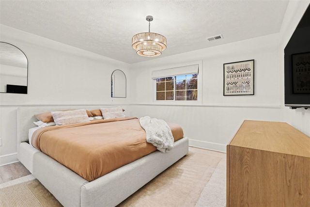 770 Brownwood Avenue, Grand Rapids, MI 49504