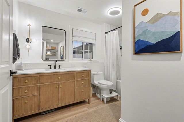 770 Brownwood Avenue, Grand Rapids, MI 49504