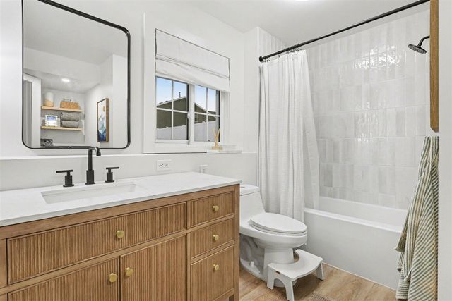 770 Brownwood Avenue, Grand Rapids, MI 49504