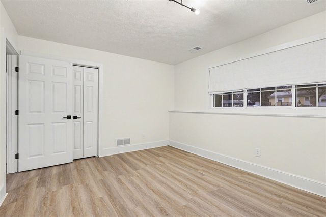 770 Brownwood Avenue, Grand Rapids, MI 49504